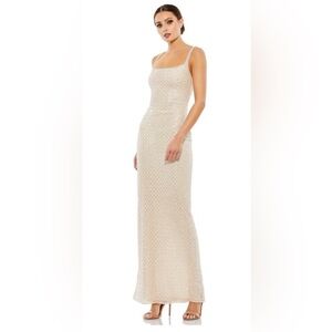 Nude beaded Mac Duggel gown size 8 NWT